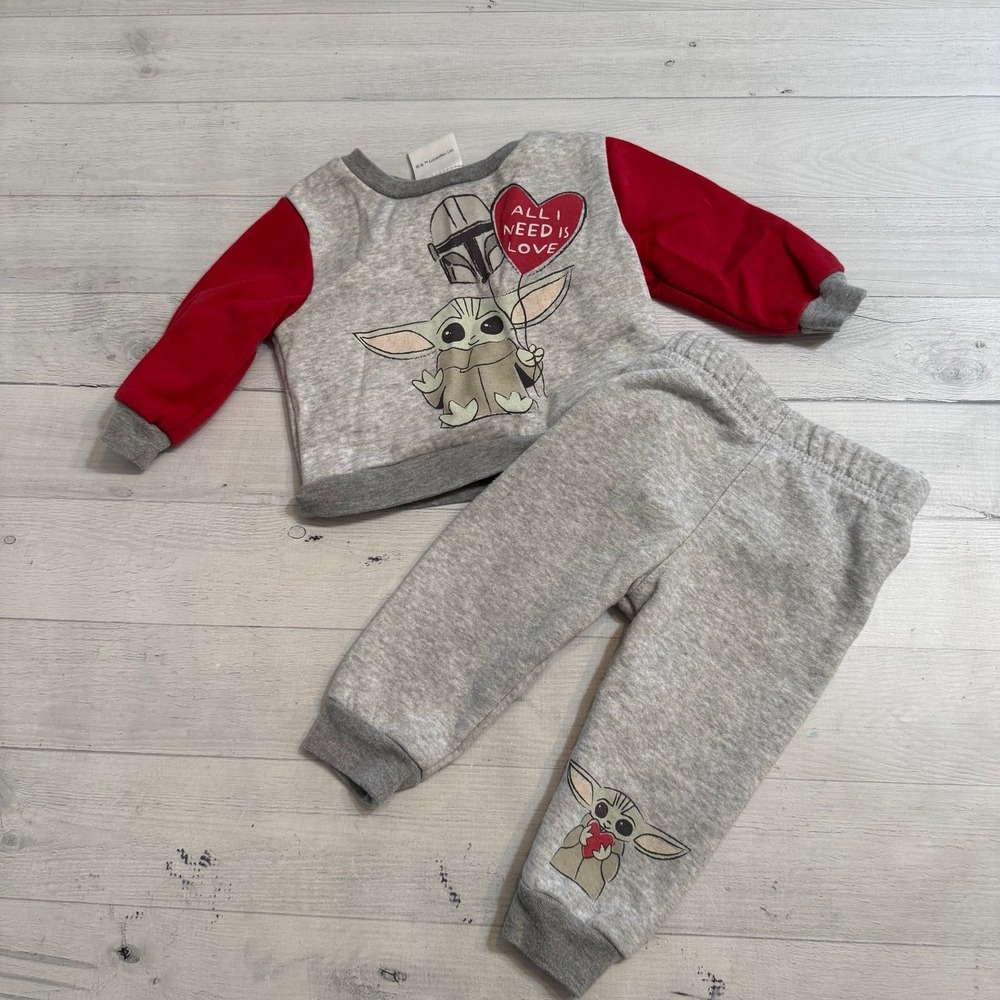 Start ways babyYoda all‎ you need is love valentines two piece outfit 6-9 months